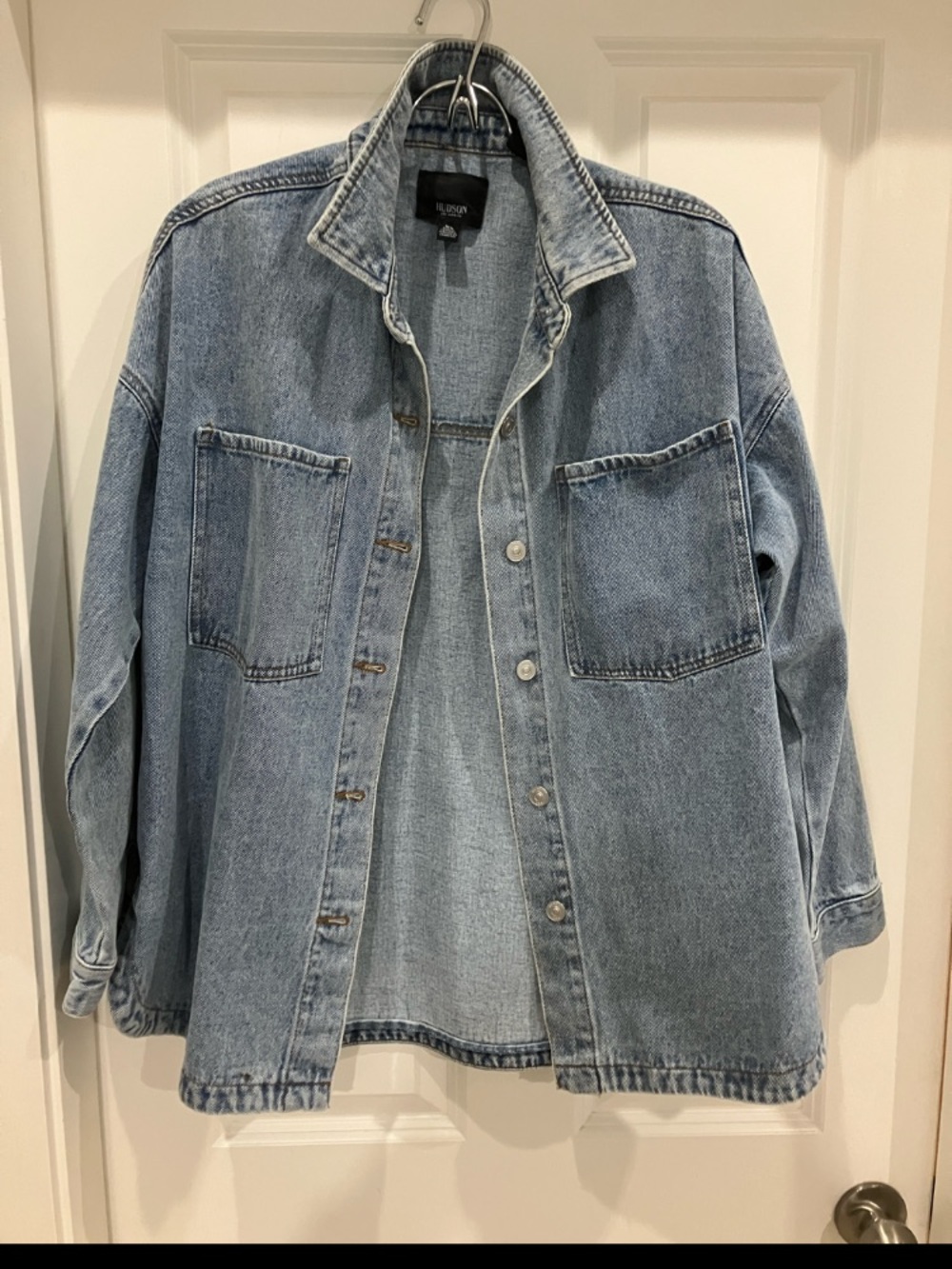 Hudson, women’s medium, Light Wash Oversized 100% cotton Denim Jacket / shacket.
